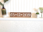Save the date wood sign / Small engagement date sign / Personalized wedding date sign / Date sign with hearts / Engagement photo sign