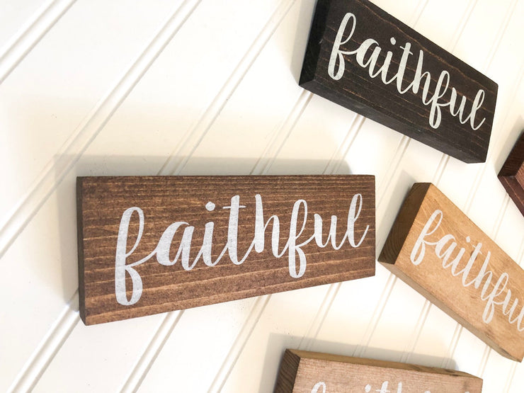 Small personalized wood sign / Small wedding sign / Custom word sign / Very small custom sign / Customized wooden sign / You choose words