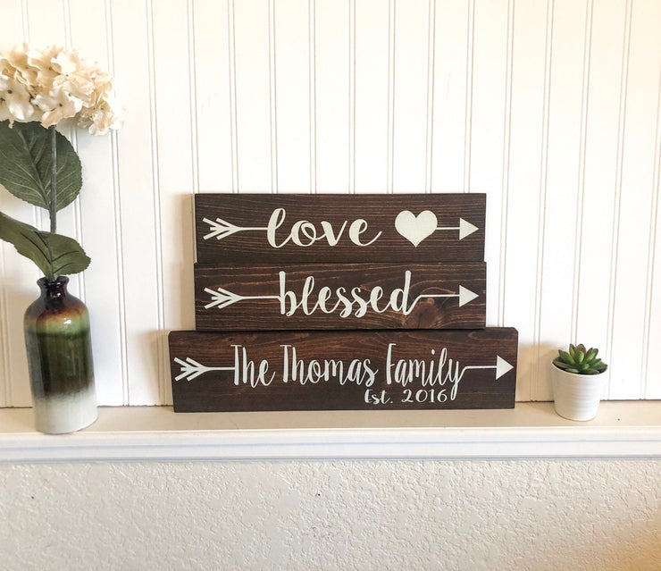 Wooden arrow custom name home decor sign, Family last name sign, Small wood sign, Personalized name sign and established date, your words