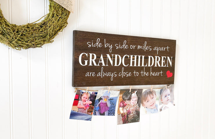 Side by side or miles apart / Grandchildren sign / Grandmother gift / Gift for Grandma/ Grandchildren picture sign / Grandparent gift