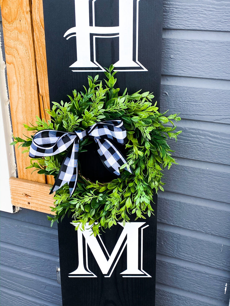 Home sign with wreath / Last name home sign / Personalized home sign / Front door sign / Welcome to our home sign / Custom wreath door sign