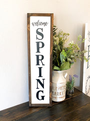 Welcome spring home decor frame sign / Farmhouse style spring sign / Spring time wooden home decor sign / Vertical welcome spring wood sign