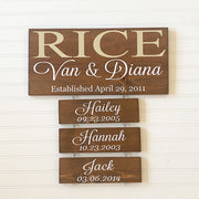 Family name established sign / Last name sign with children names and birthdates / Custom name wooden sign / Sign with name plaques