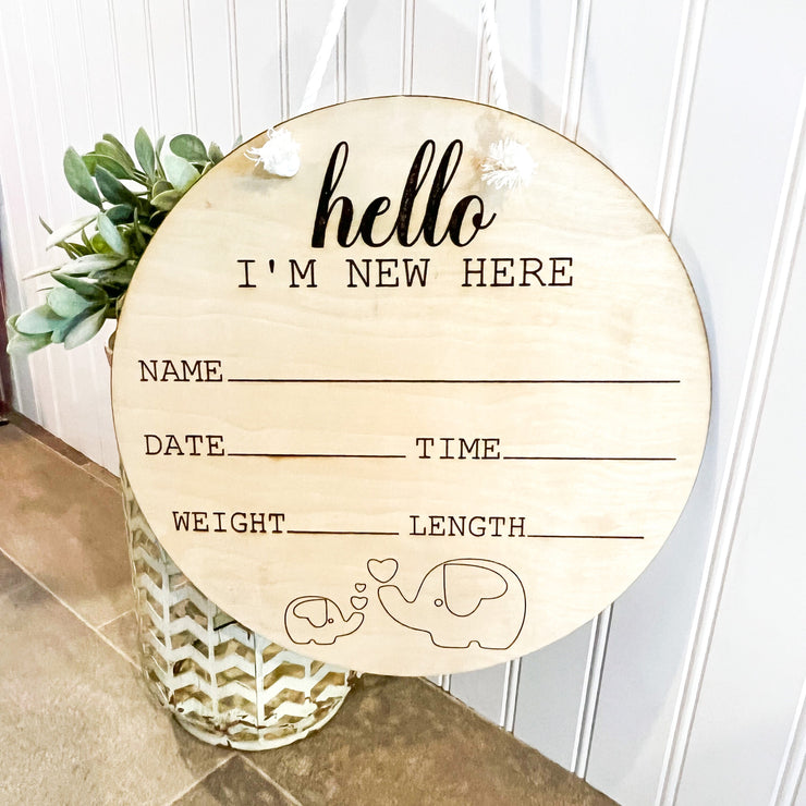 Hello I’m new here wooden sign / Newborn baby birth sign / Birth stat sign for new mom / Baby shower gift / Gift for new mother at hospital