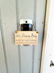 Sh sleeping baby small wooden hanging sign / Front door sign / Leave packages / Do not disturb / Do not knock sign / Baby shower gift