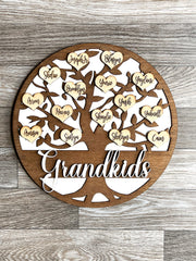 Grandkids family tree name sign / Grandchildren tree with engraved hearts / Mother’s Day gift / Nana / Mimi / Grandma, Grandpa gift