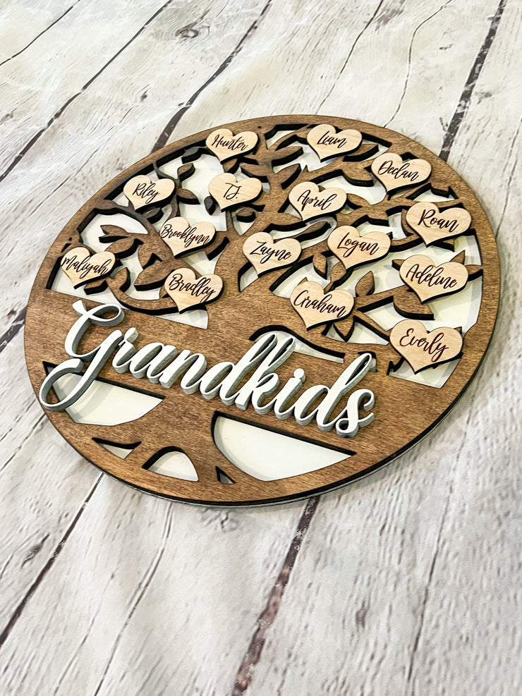 Grandkids family tree name sign / Grandchildren tree with engraved hearts / Mother’s Day gift / Nana / Mimi / Grandma, Grandpa gift