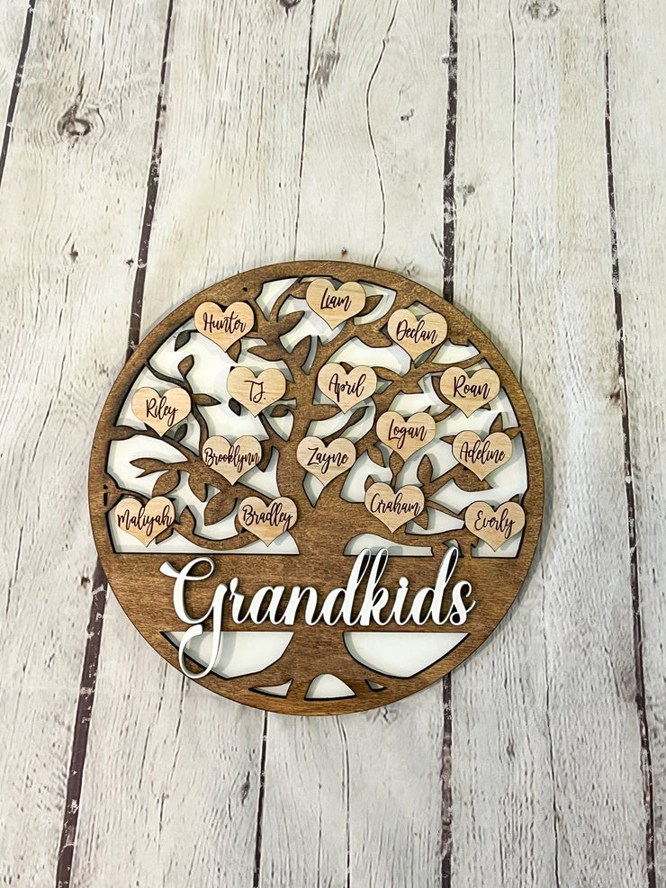 Grandkids family tree name sign / Grandchildren tree with engraved hearts / Mother’s Day gift / Nana / Mimi / Grandma, Grandpa gift