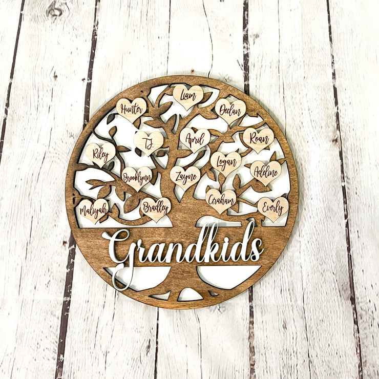 Grandkids family tree name sign / Grandchildren tree with engraved hearts / Mother’s Day gift / Nana / Mimi / Grandma, Grandpa gift