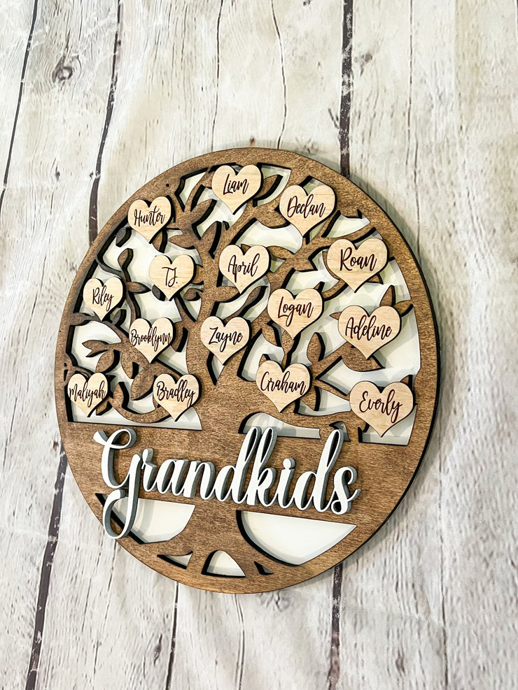 Grandkids family tree name sign / Grandchildren tree with engraved hearts / Mother’s Day gift / Nana / Mimi / Grandma, Grandpa gift